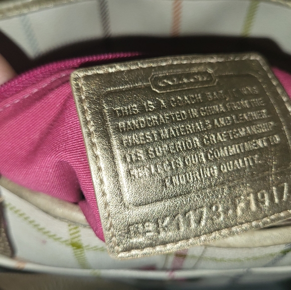 COACH PURSE - Picture 8 of 8